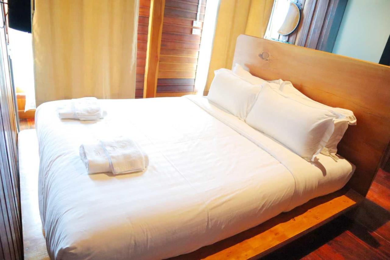 Srisanor Boutique Hotel 班武里府 外观 照片