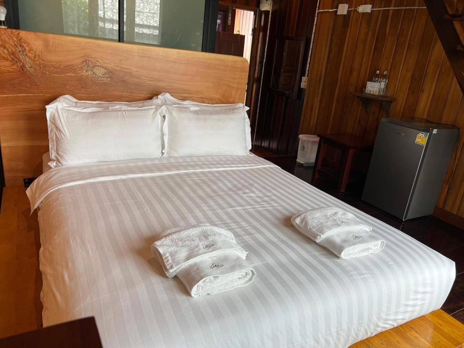 Srisanor Boutique Hotel 班武里府 外观 照片